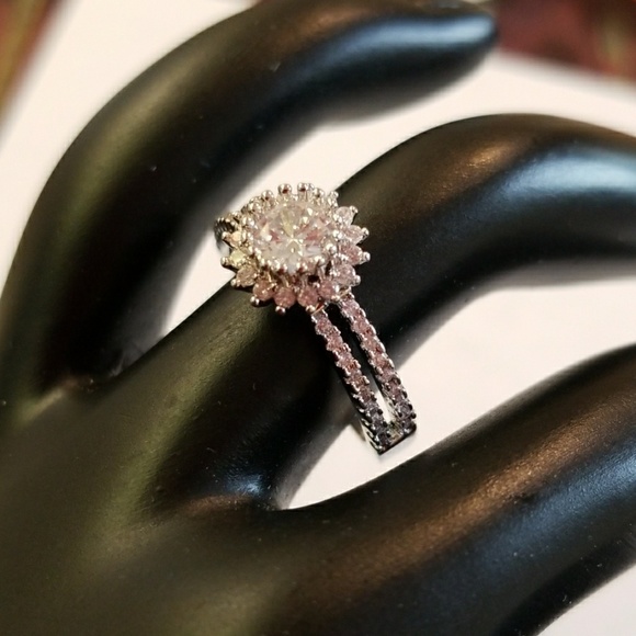 White Gold Filled Hearts & Arrows Ring, Size 7 New - Picture 4 of 8